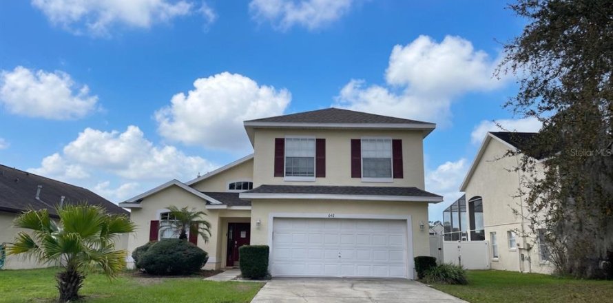 Casa en Davenport, Florida 5 dormitorios, 204.66 m2 № 2384159