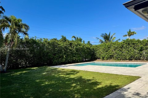 Снять в аренду виллу или дом в Бока-Ратон, Флорида 2 спальни, 102.66м2, № 2068024 - фото 27