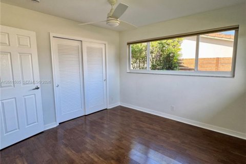 Снять в аренду виллу или дом в Бока-Ратон, Флорида 2 спальни, 102.66м2, № 2068024 - фото 16