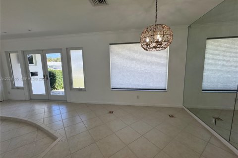 Снять в аренду виллу или дом в Бока-Ратон, Флорида 2 спальни, 102.66м2, № 2068024 - фото 6