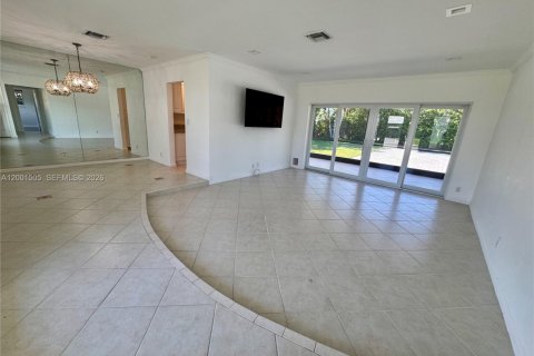 Снять в аренду виллу или дом в Бока-Ратон, Флорида 2 спальни, 102.66м2, № 2068024 - фото 7