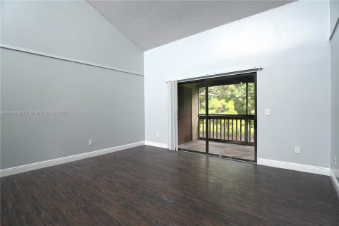 Adosado en alquiler en Royal Palm Beach, Florida, 2 dormitorios, 108.23 m2 № 1947035 - foto 3