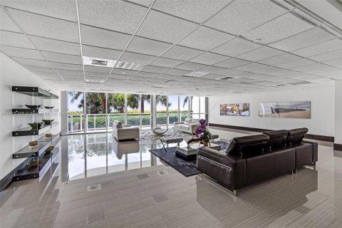 Снять в аренду кондоминиум в Санни-Айлс-Бич, Флорида 1 спальня, 117.06м2, № 1955797 - фото 8