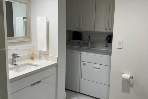 Снять в аренду кондоминиум в Санни-Айлс-Бич, Флорида 1 спальня, 117.06м2, № 1955797 - фото 22