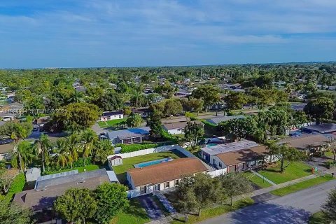 Купить виллу или дом в Пальметто-Бей, Флорида 3 спальни, 150.5м2, № 2034206 - фото 24