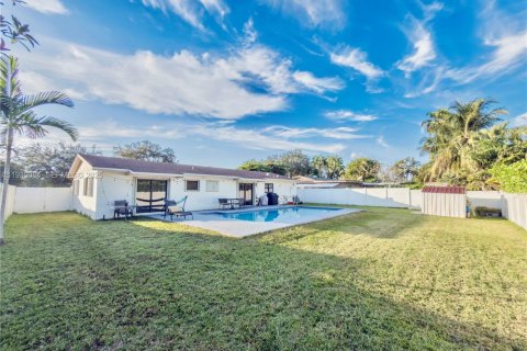 Купить виллу или дом в Пальметто-Бей, Флорида 3 спальни, 150.5м2, № 2034206 - фото 18