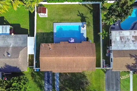 Купить виллу или дом в Пальметто-Бей, Флорида 3 спальни, 150.5м2, № 2034206 - фото 21