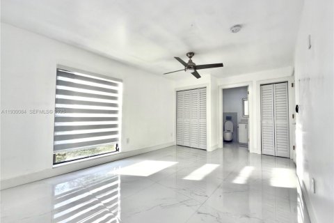 Купить виллу или дом в Пальметто-Бей, Флорида 3 спальни, 150.5м2, № 2034206 - фото 10