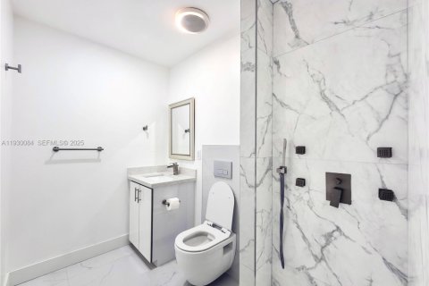 Купить виллу или дом в Пальметто-Бей, Флорида 3 спальни, 150.5м2, № 2034206 - фото 16