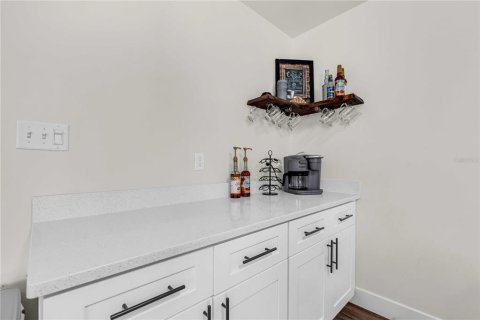 Villa ou maison à vendre à Sarasota, Floride: 4 chambres, 156.08 m2 № 2306336 - photo 11