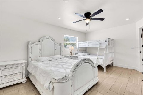 Villa ou maison à vendre à Sarasota, Floride: 4 chambres, 156.08 m2 № 2306336 - photo 19