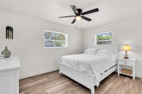 Villa ou maison à vendre à Sarasota, Floride: 4 chambres, 156.08 m2 № 2306336 - photo 26