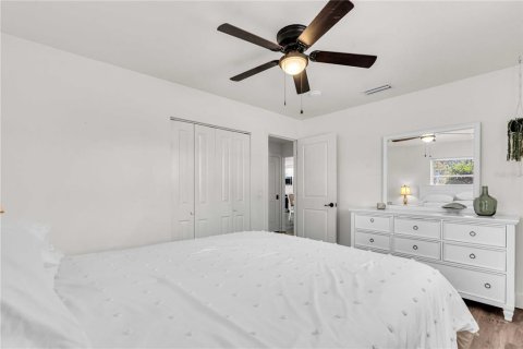 Villa ou maison à vendre à Sarasota, Floride: 4 chambres, 156.08 m2 № 2306336 - photo 25
