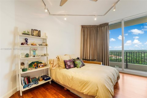 Снять в аренду кондоминиум в Корал-Гейблс, Флорида 3 спальни, 254.55м2, № 1987055 - фото 18