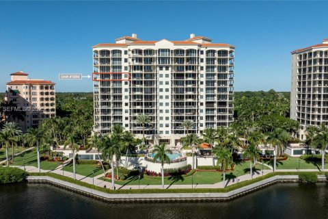 Кондоминиум с 3 спальнями в Корал-Гейблс, Флорида № 1987055