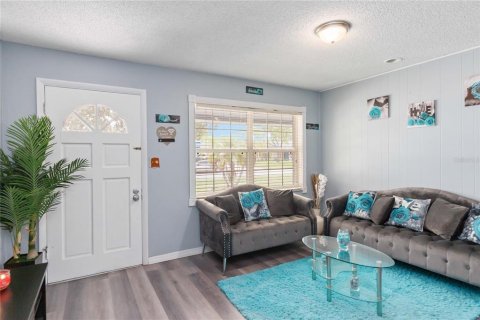 Casa en venta en Orlando, Florida, 4 dormitorios, 168.15 m2 № 1912283 - foto 12