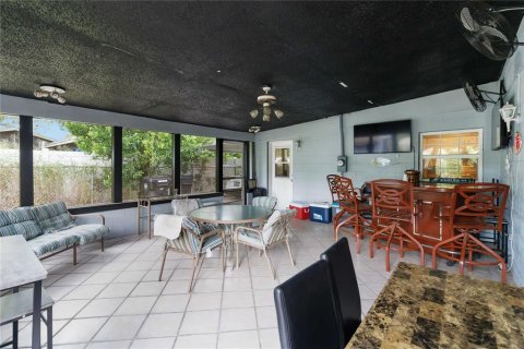Casa en venta en Orlando, Florida, 4 dormitorios, 168.15 m2 № 1912283 - foto 24