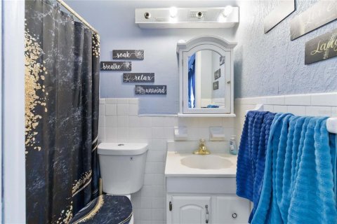 Casa en venta en Orlando, Florida, 4 dormitorios, 168.15 m2 № 1912283 - foto 9
