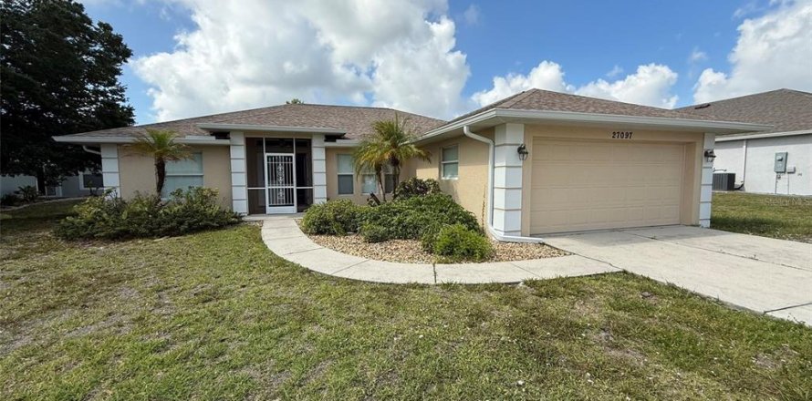Casa en Punta Gorda, Florida 3 dormitorios, 149.76 m2 № 2115478
