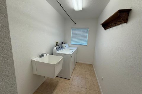 Casa en alquiler en Punta Gorda, Florida, 3 dormitorios, 149.76 m2 № 2115478 - foto 18