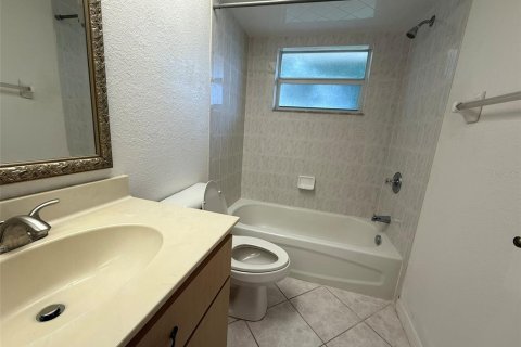 Casa en alquiler en Punta Gorda, Florida, 3 dormitorios, 149.76 m2 № 2115478 - foto 16