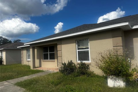 Villa ou maison à Ocala, Floride 3 chambres, 107.95 m2 № 2412757