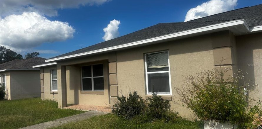 Villa ou maison à Ocala, Floride 3 chambres, 107.95 m2 № 2412757