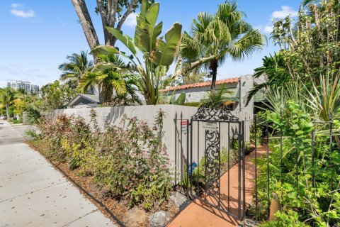 Touwnhouse à louer à Fort Lauderdale, Floride: 1 chambre, 44.59 m2 № 2146189 - photo 2