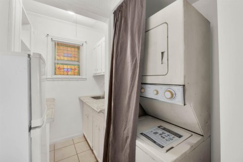 Touwnhouse à louer à Fort Lauderdale, Floride: 1 chambre, 44.59 m2 № 2146189 - photo 8