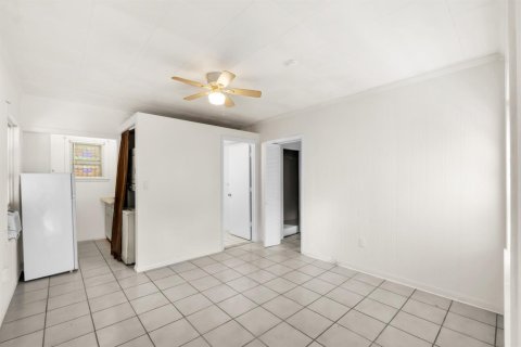 Touwnhouse à louer à Fort Lauderdale, Floride: 1 chambre, 44.59 m2 № 2146189 - photo 6