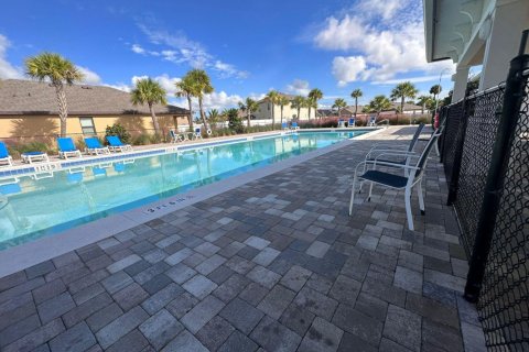 Casa en alquiler en Fort Pierce, Florida, 3 dormitorios, 138.8 m2 № 1129298 - foto 1
