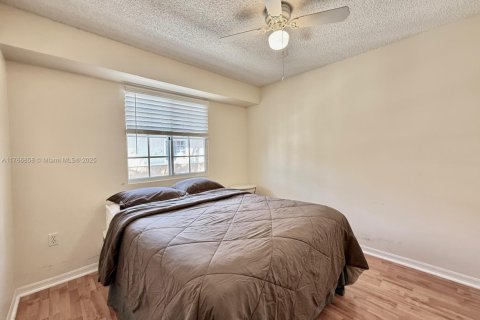 Adosado en alquiler en Aventura, Florida, 3 dormitorios, 132.29 m2 № 1959541 - foto 11