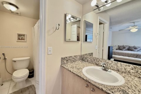 Adosado en alquiler en Aventura, Florida, 3 dormitorios, 132.29 m2 № 1959541 - foto 14
