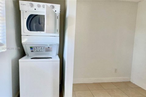 Propiedad comercial en venta en Fort Lauderdale, Florida № 2055172 - foto 10