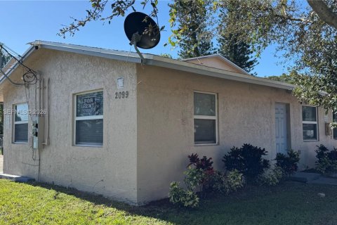 Propiedad comercial en venta en Fort Lauderdale, Florida № 2055172 - foto 22