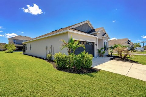 Villa ou maison à vendre à Wesley Chapel, Floride: 3 chambres, 186.73 m2 № 2389086 - photo 3