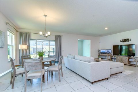 Villa ou maison à vendre à Wesley Chapel, Floride: 3 chambres, 186.73 m2 № 2389086 - photo 21
