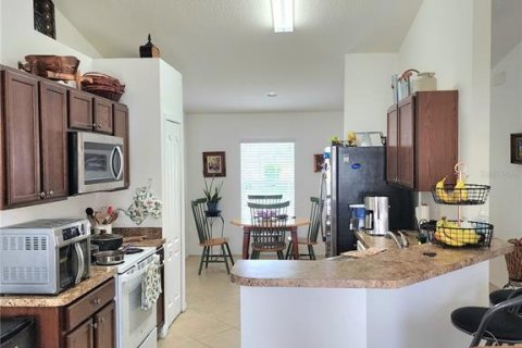 Villa ou maison à vendre à Haines City, Floride: 3 chambres, 105.07 m2 № 1901942 - photo 5