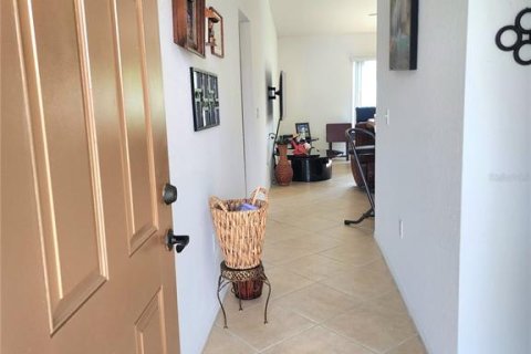 Villa ou maison à vendre à Haines City, Floride: 3 chambres, 105.07 m2 № 1901942 - photo 3