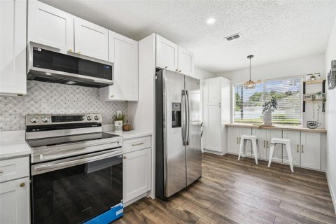Casa en venta en Wesley Chapel, Florida, 3 dormitorios, 109.07 m2 № 1901962 - foto 27