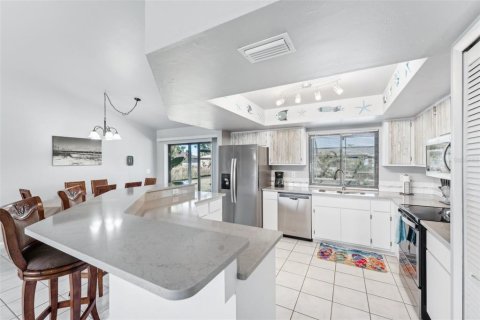 Casa en venta en Cape Coral, Florida, 3 dormitorios, 132.01 m2 № 1749242 - foto 9
