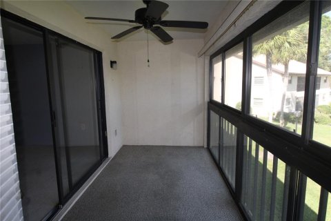 Condo in Venice, Florida, 2 bedrooms  № 1382298 - photo 12