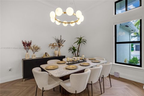 Villa ou maison à vendre à Miramar, Floride: 5 chambres, 264.21 m2 № 1937489 - photo 10