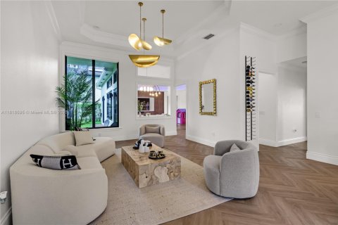 Casa en venta en Miramar, Florida, 5 dormitorios, 264.21 m2 № 1937489 - foto 1