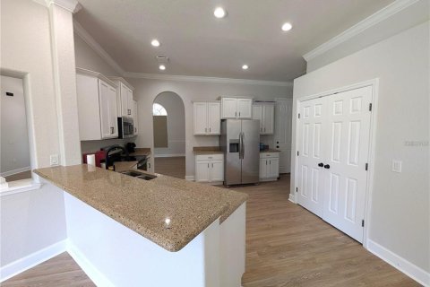 House in Winter Haven, Florida 4 bedrooms, 234.58 sq.m. № 2394354 - photo 6