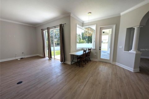 House in Winter Haven, Florida 4 bedrooms, 234.58 sq.m. № 2394354 - photo 7