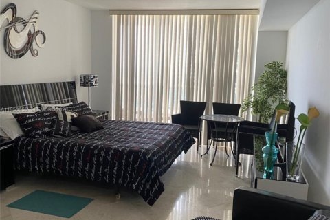 Copropriété à louer à Hallandale Beach, Floride: 2 chambres, 135.45 m2 № 2153063 - photo 7