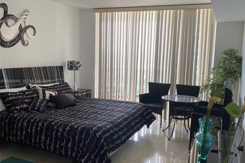 Copropriété à louer à Hallandale Beach, Floride: 2 chambres, 135.45 m2 № 2153063 - photo 11