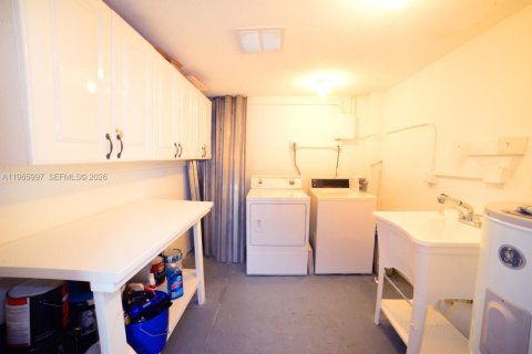 Apartment in Hollywood, Florida 1 bedroom № 2081263 - photo 8