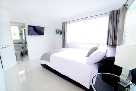 Apartment in Hollywood, Florida 1 bedroom № 2081263 - photo 5